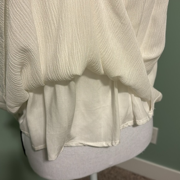 Z Supply Crinkle Rayon Tank - Picture 6 of 11